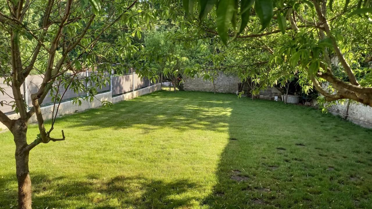 Le Gite Des Murmures Urcel Exterior photo